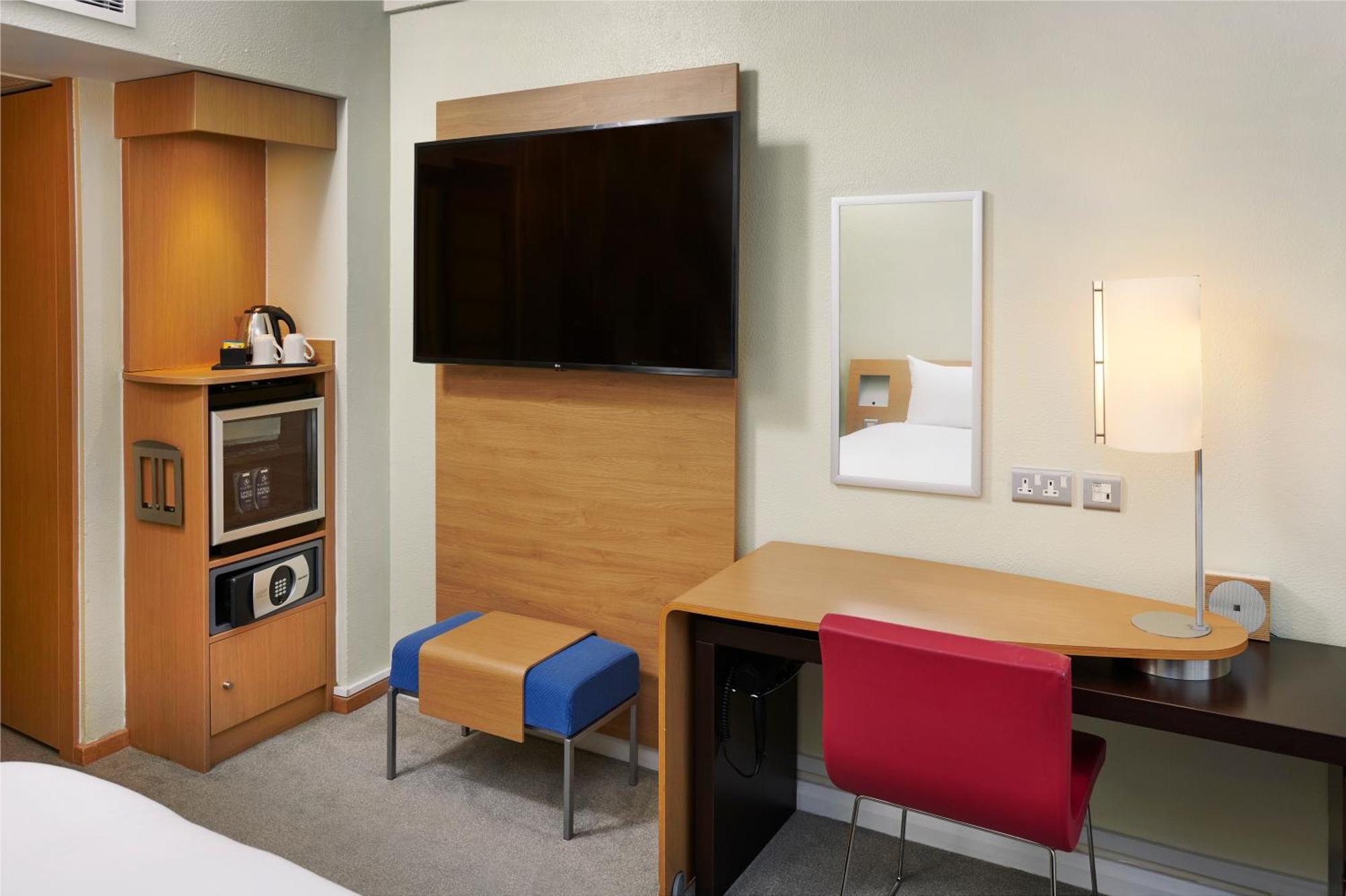 Novotel London West Buitenkant foto
